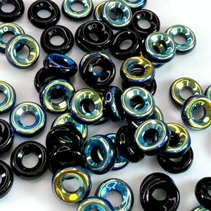 Donut Ring Perlen, 9 mm w / 4 mm Loch, glänzend Jet Schwarz mit AB Finish, Großloch Perlen, Akzentperlen, Spacer Perlen, Tschechische Perlen, 20 Stück