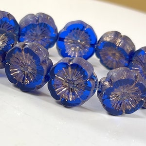 Hawaiian Flower Beads, Sapphire Blue w/Bronze and Etched Finish, Flower Beads, Czech Glass Beads, 14 mm,. 10 Pieces image 1