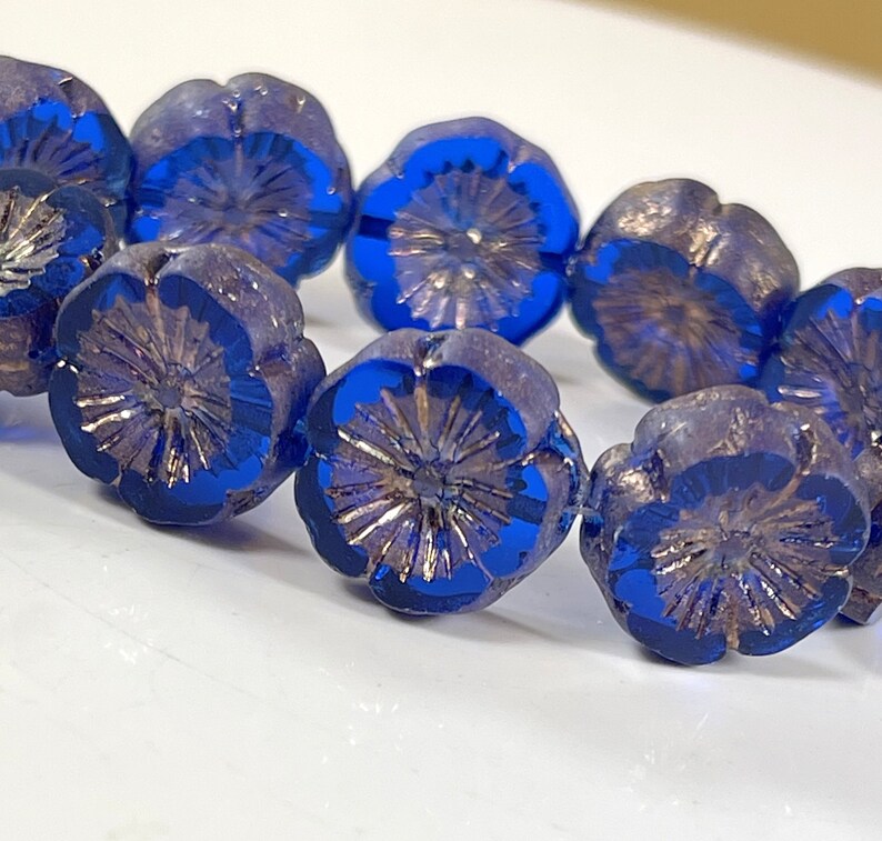 Hawaiian Flower Beads, Sapphire Blue w/Bronze and Etched Finish, Flower Beads, Czech Glass Beads, 14 mm,. 10 Pieces image 1