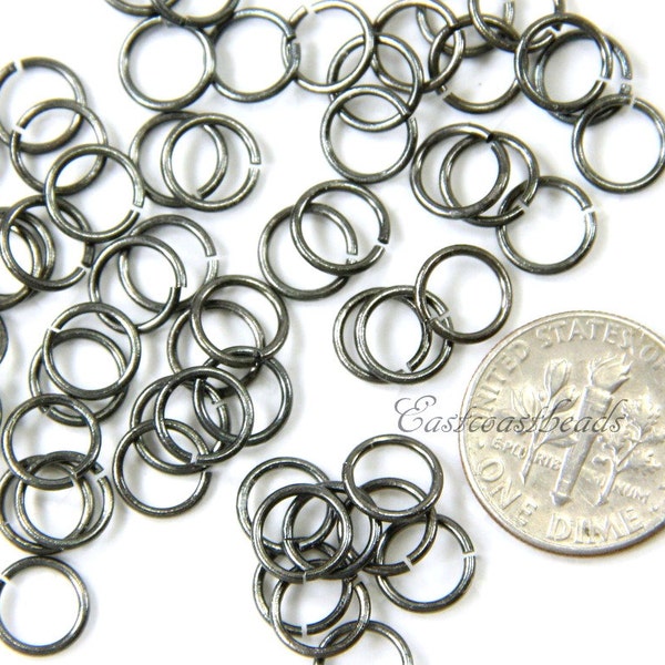 TierraCasrt Jump Rings, 4 mm 20 Gauge Round Jump Rings, Chain Mail Findings, Jewelry Findings, Gun Metal Antiqued Black