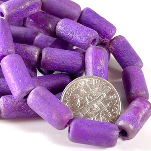Perline tubolari grandi, dimensione perlina 14x7 mm, dimensione del foro 2,5 mm, viola del pensiero viola con finitura incisa e rivestimento dorato, 10 pezzi