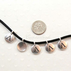 Griechischer Buchstabe Charms, LAMDA griechische Symbole, TierraCast Schmuckzubehör, antikes versilbertes bleifreies Zinn