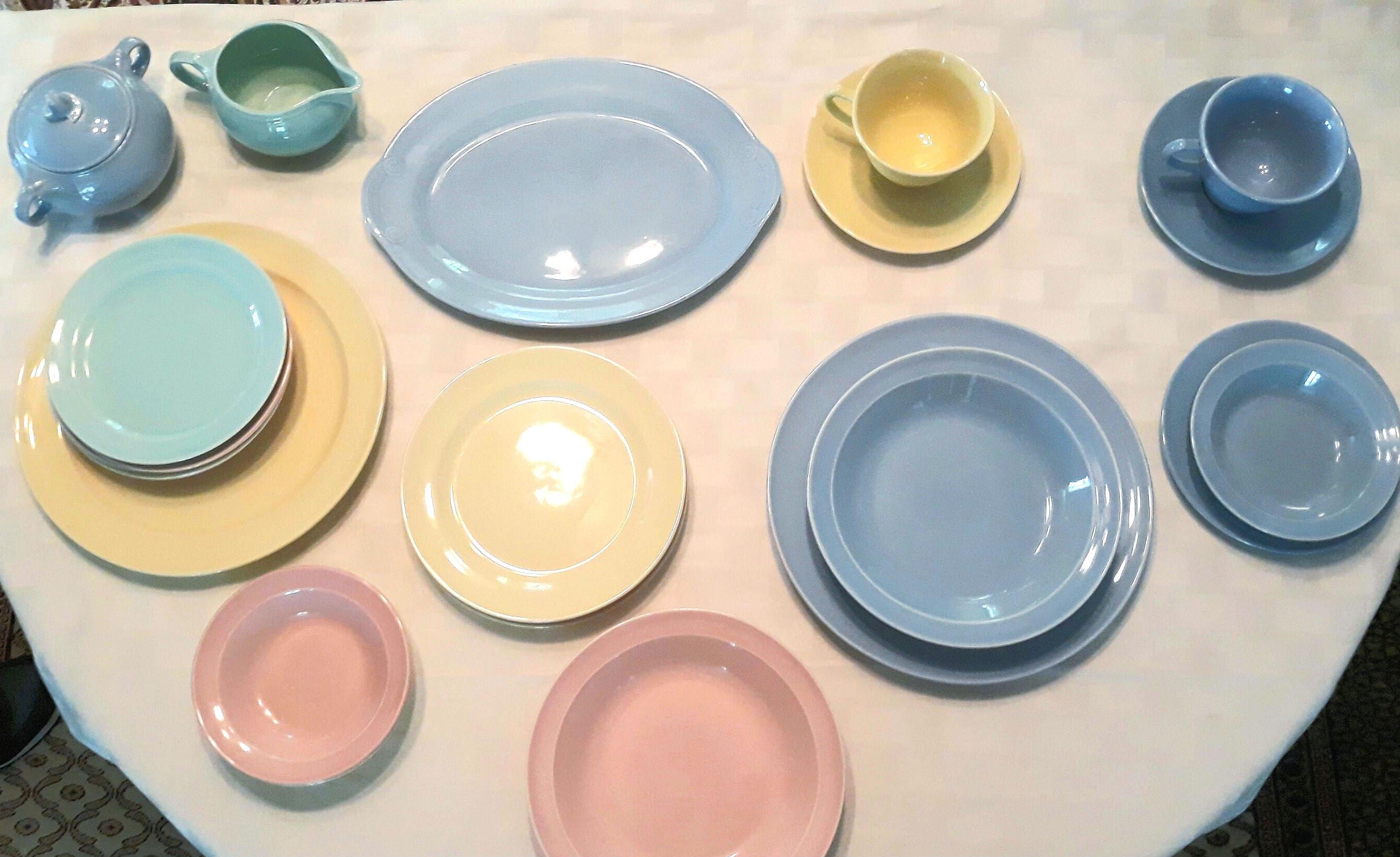 Vintage Lu Ray Pastel set