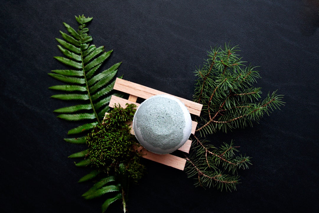 Mix Misty Forest Bath Bomb With Spirulina Invigorating Sap & Pine Notes ...