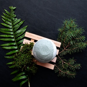 Mix | Misty Forest Bath Bomb with Spirulina; Invigorating Sap & Pine Notes