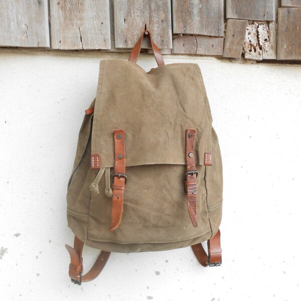 Vintage Canvas Bag Green Canvas Backpack / Military Backpack Rucksack / School Backpack / Medium - Large