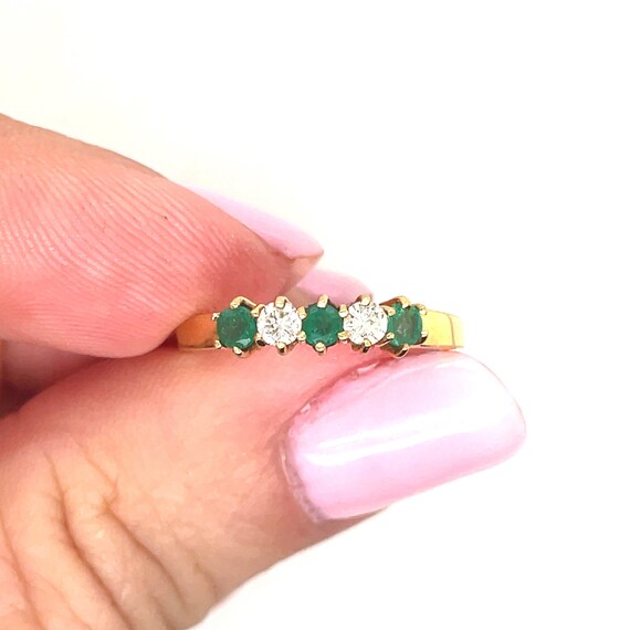 Vintage Diamond and Emerald Band 18k - image 4