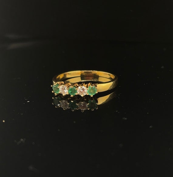 Vintage Diamond and Emerald Band 18k - image 5