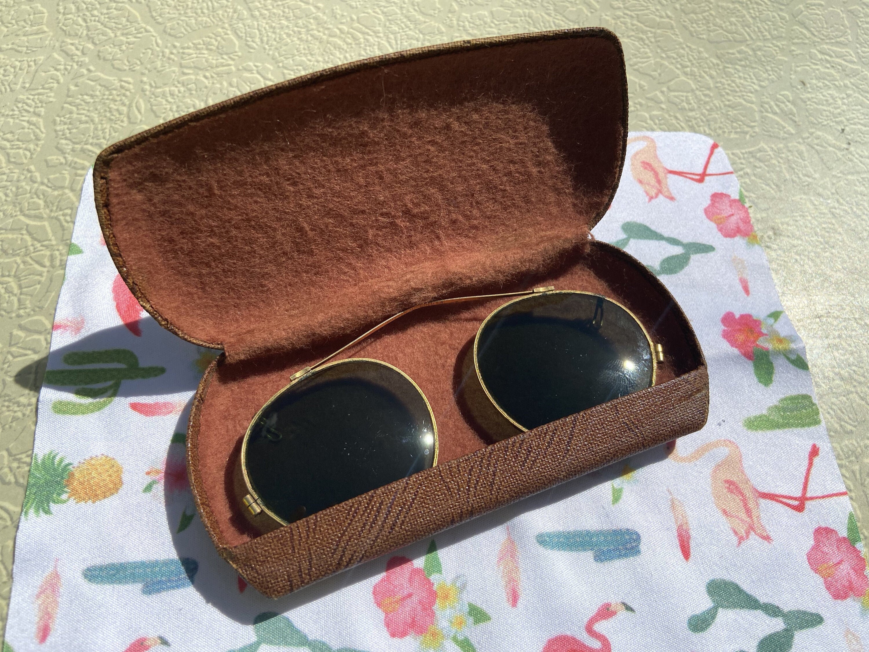 Vintage Viva Paris Sunglasses s-l1200.jpg main image 4