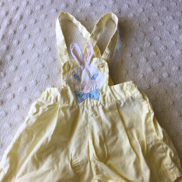 Cutest little vintage baby bunny romper/sunsuit/onesie/overalls. Approx size 3 months.