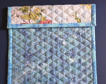 Quilted  Needlework/Cross Stitch Project Bag