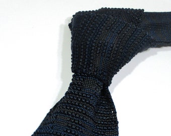 Missoni Pixel Pattern Navy Blue Color Knit Silk Skinny Necktie Tie