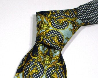 Vintage Gianni Versace Baroque Medusa Pattern Blue Color Jacquard Silk Cravat Classic Necktie Tie