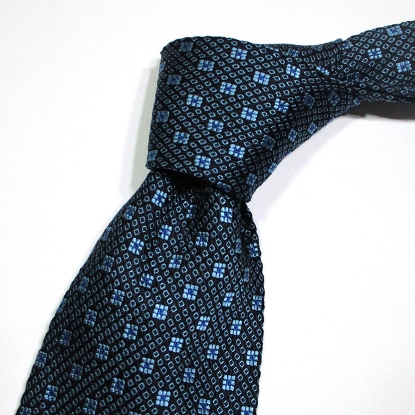 Vintage Burberrys Of London Grenadine Pattern Blue Color Woven Silk Classic Necktie Tie