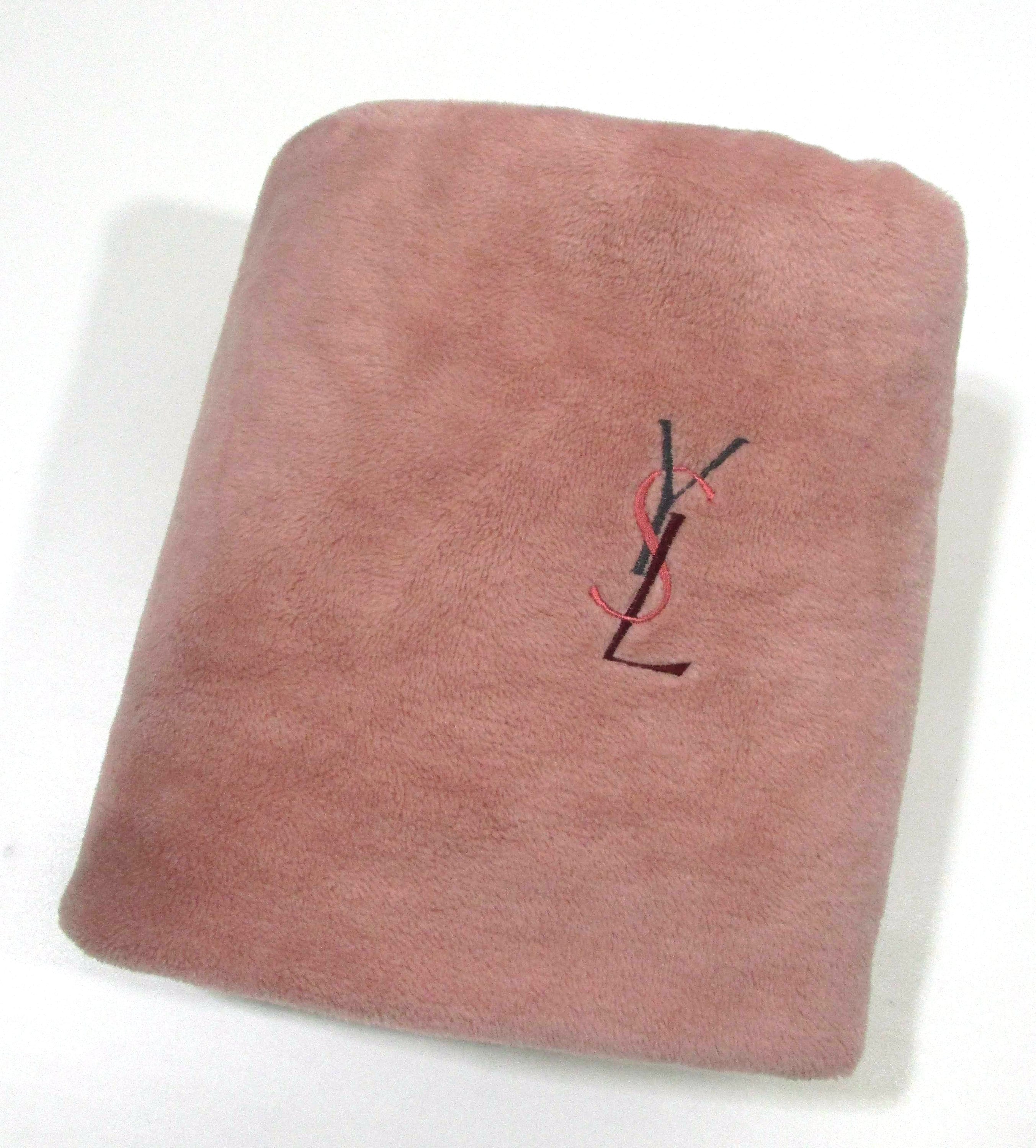 Saint Laurent ブランケット ピンク Vintage Yves Saint Laurent YSL Solid Pink Acrylic Plush Blanket
