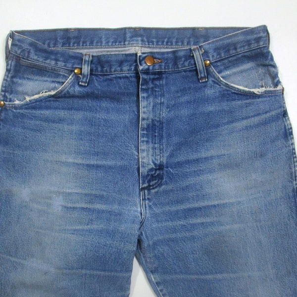 Vintage 90s Wrangler 13MWZ Blue Distressed Cotton Cowboy Cut Original Fit Jeans Denim Pants 37x36 (FIT 35x34.5)