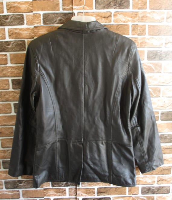 GAP Solid Pattern Black Color Genuine Leather But… - image 3
