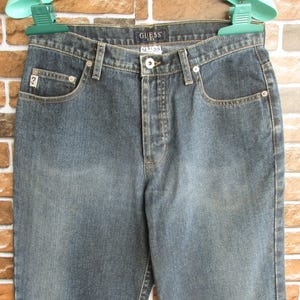 Vintage 90s Guess Faded Dark Wash Mid Rise Boyfriend Jeans Denim Size 31 (Fits 30x31)