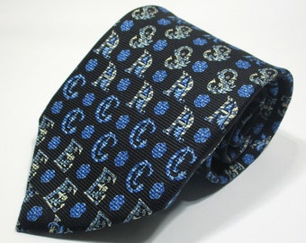 Vintage des années 90 Gianni Versace Logo Spellout Pattern Noir Couleur Sergé Soie Cravate Cravate Classique Cravate Cadeau Pour Homme
