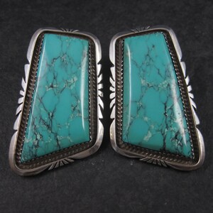 Betty Bitsi Horses Hand Carved Vintage Native American Navajo Sterling Silver Bracelet Betty Bitsi Horses Hand Carved Vintage Native American Navajo Sterling Silver Bracelet