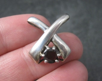 Vintage Sterling X Garnet Pendant