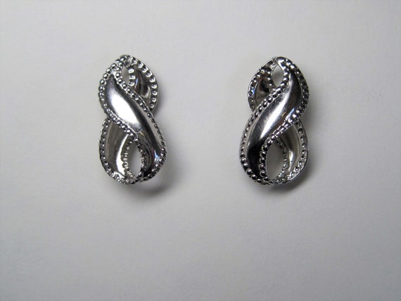 Estate Sterling Infinity Stud Earrings - image 3