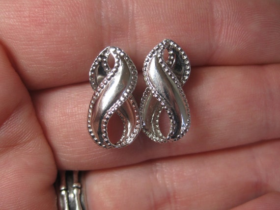 Estate Sterling Infinity Stud Earrings - image 10