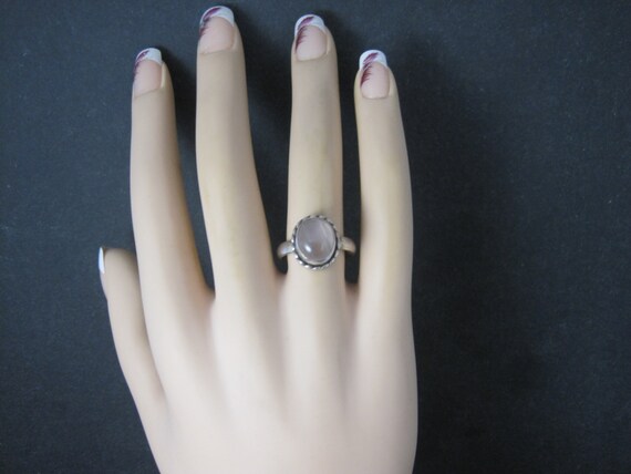 Simple 90s Sterling Rose Quartz Ring Size 7.75 - image 5