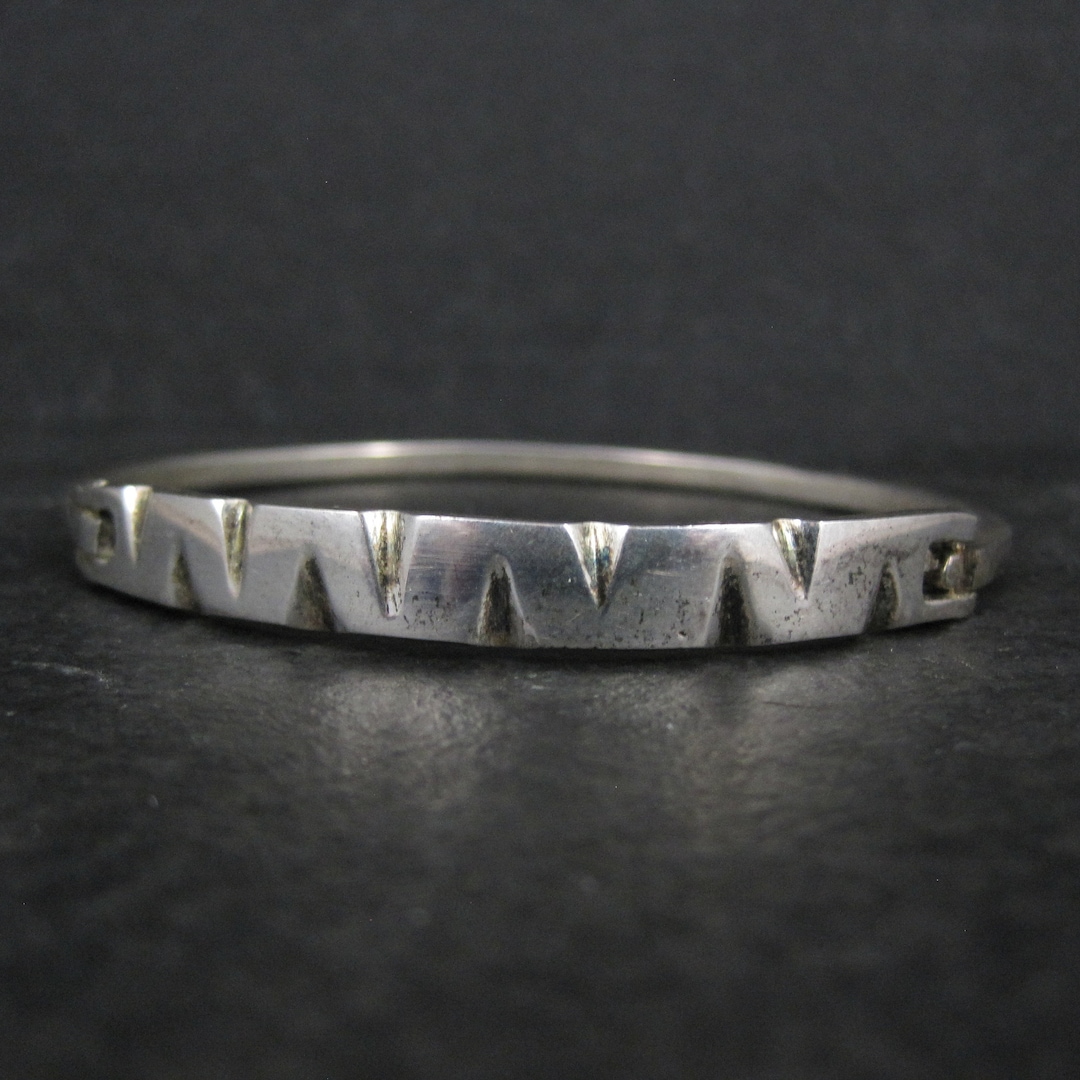 Mexican Jewelry/Silver Bangle