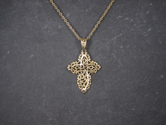 Vintage 10K Diamond Cut Filigree Cross Pendant - image 3