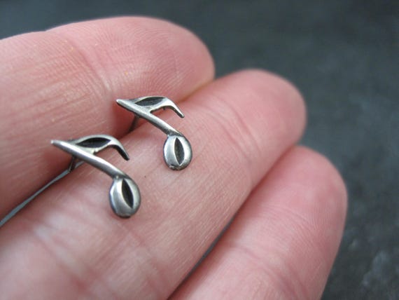 Tiny Sterling Semiquaver Stud Earrings Vintage Mu… - image 6