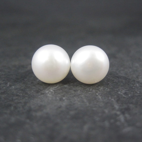 Vintage 14K 9mm Cultured Pearl Stud Earrings