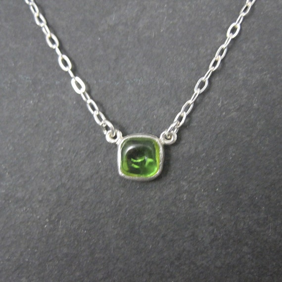 Green Cast Glass Necklace Sterling Silver 16-17 I… - image 3