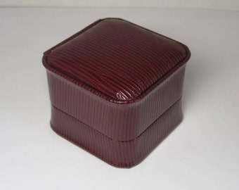 Maroon Engagement Ring Box