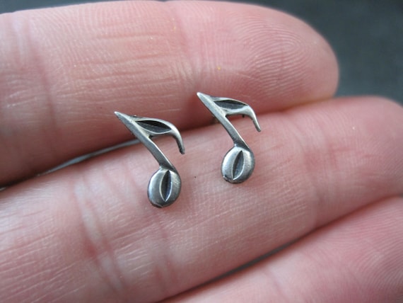 Tiny Sterling Semiquaver Stud Earrings Vintage Mu… - image 11