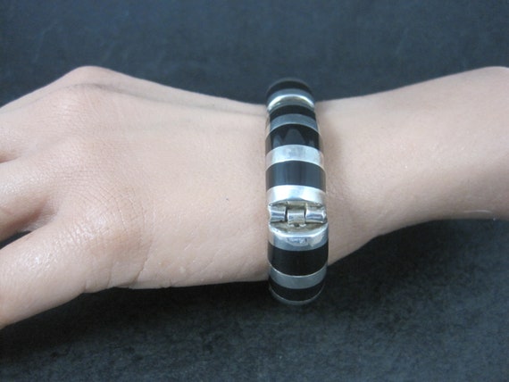 Mexican Sterling Onyx Inlay Bracelet 6.75 Inches - image 9