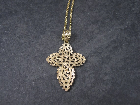 Vintage 10K Diamond Cut Filigree Cross Pendant - image 9