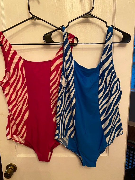 matching tiger print vintage Gem