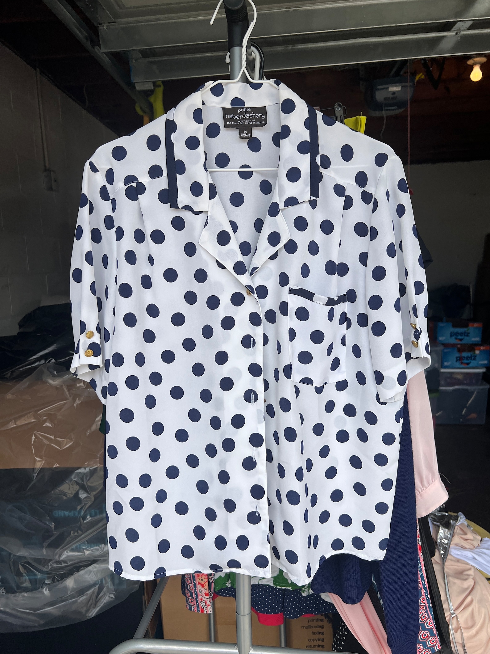 NWT La Vie Women’s Polka Dot Blouse Size Medium main image 0