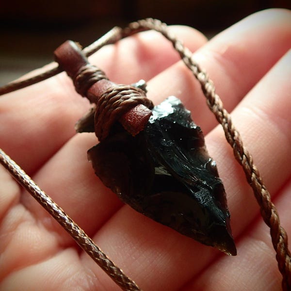 Obsidiaan pijlpunthanger, teruggewonnen bruin leer, Viking Warrior-ketting, uniseks NST-cosplaysieraden