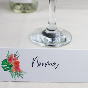 Segnaposto personalizzati per matrimonio, segnaposto per matrimonio a tema con piante tropicali