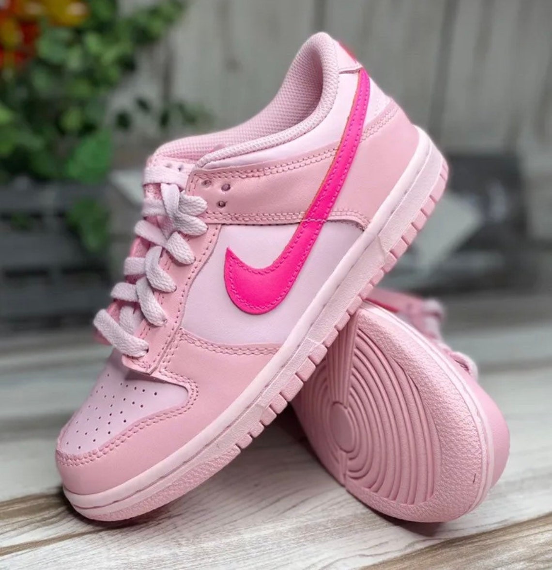 Triple Pink Nike Dunk Low barbie - Etsy