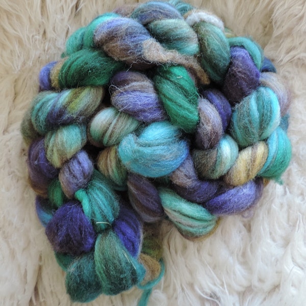 Shetland,mix, Eyes of Mermaid, handpainted top-roving for spinning and felting 120gr
