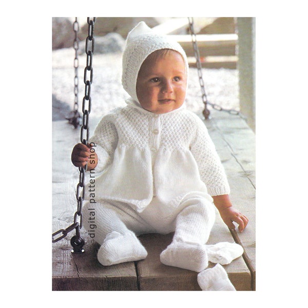 Vintage Baby Knitting Pattern Pull Coat Leggings Pixie Hat & Mittens Pattern Baby Layette PDF Téléchargement instantané K59