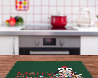 Penguin Christmas Placemat, Green Holiday Dining Decor