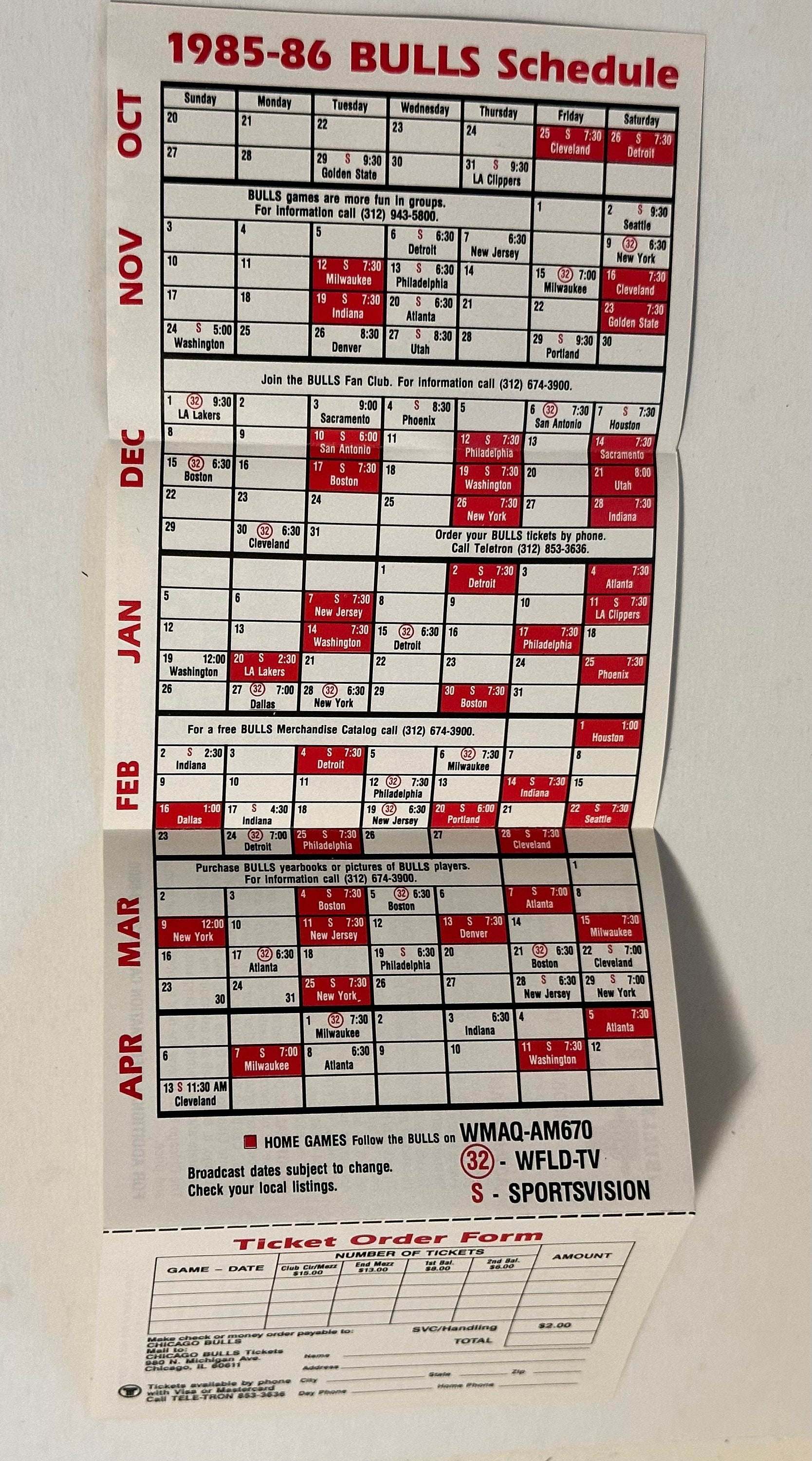 Michael Jordan Rare Chicago Bulls Basketball Pocket Size Schedule
