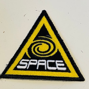 Écusson limité 3x3 rare de Space Channel des années 1990. Émis uniquement au Canada