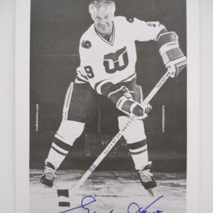 Gordie Howe Autographed 8X10 Photo (vs. Boston) – Frozen Pond