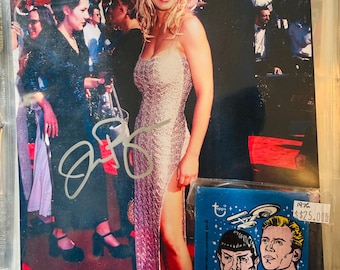 Star Trek Jeri Ryan autographed 8x10 photo with COA