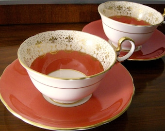 Ensembles de 2 tasses et soucoupes en porcelaine tendre Aynsley, fleur de lys, rose saumon et or